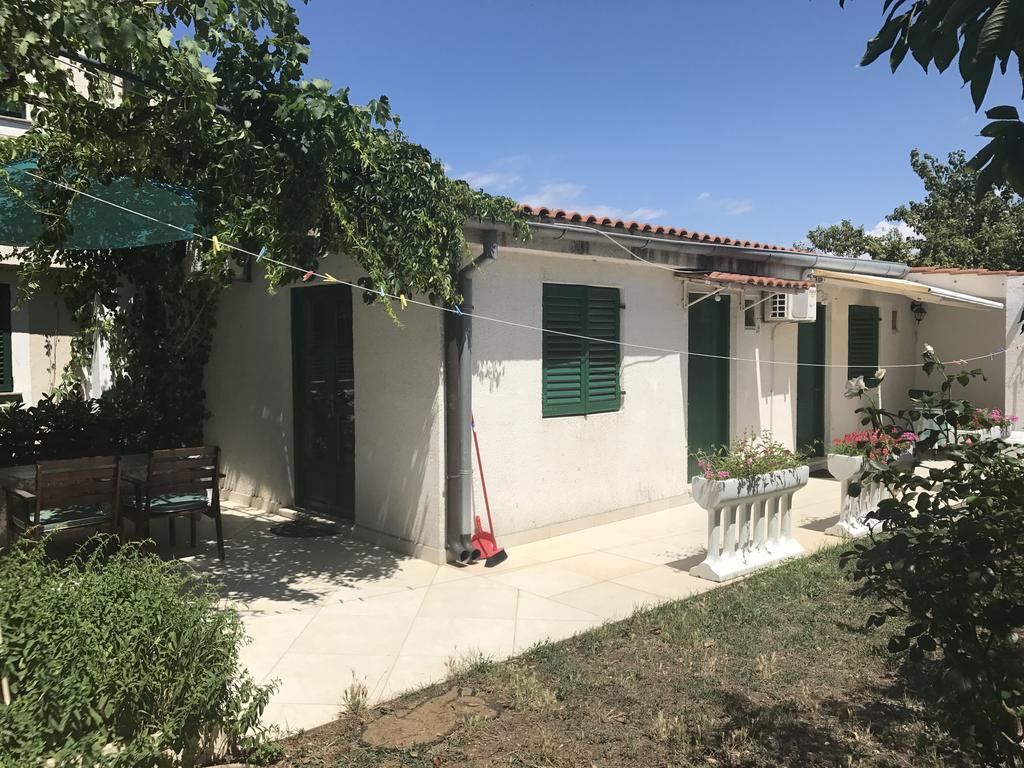 Guesthouse Davorka Bijelic Murter Zewnętrze zdjęcie